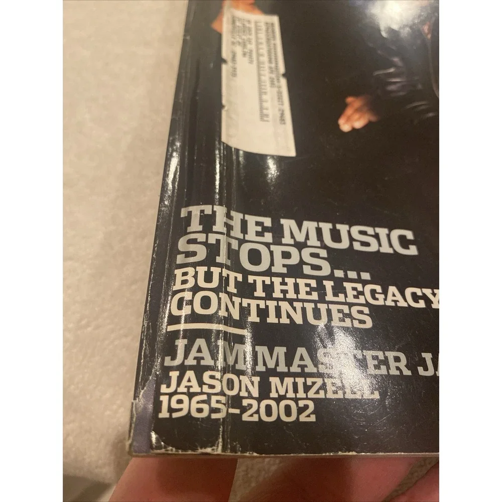 The Source Magazine #160 Jan. '03 Run-Dmc, Front Cover Has‎ Bend